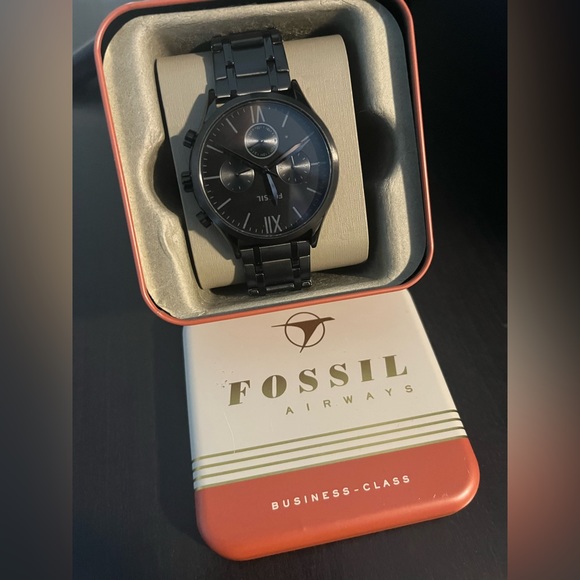Fossil Watch never worn with metal case